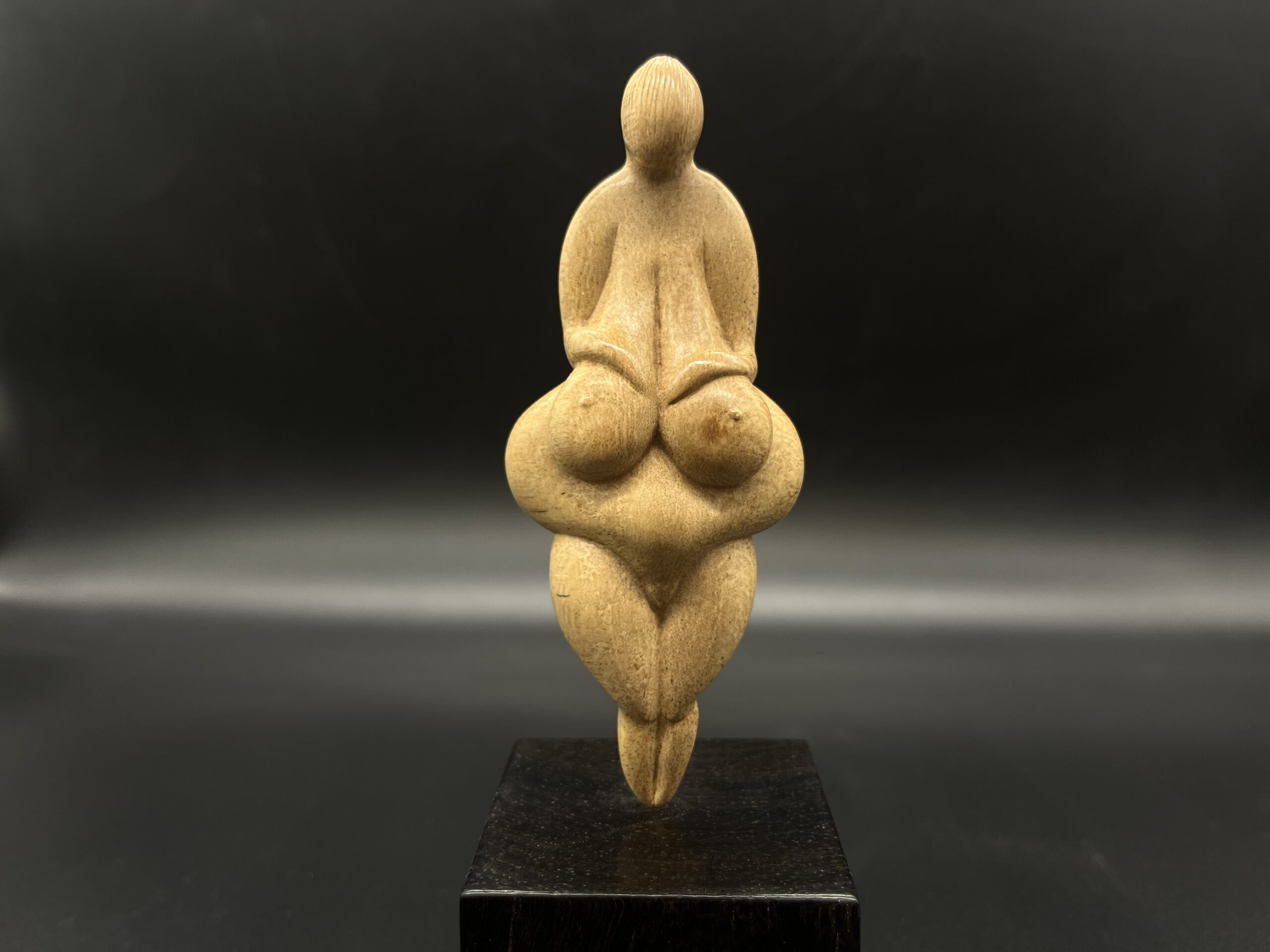 Frauenfigur Lespugue