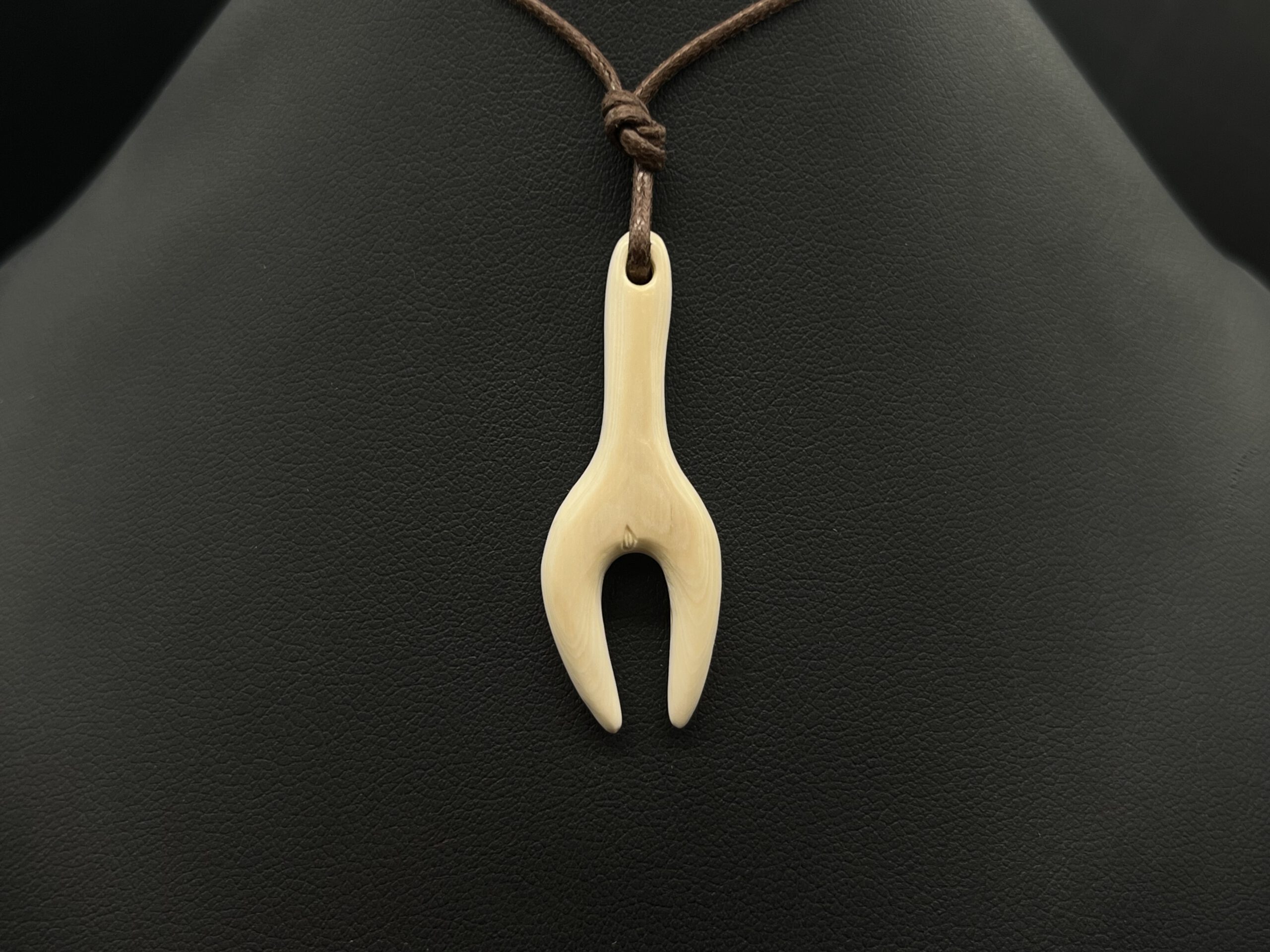 Kette Abstrakte Frauenfigur